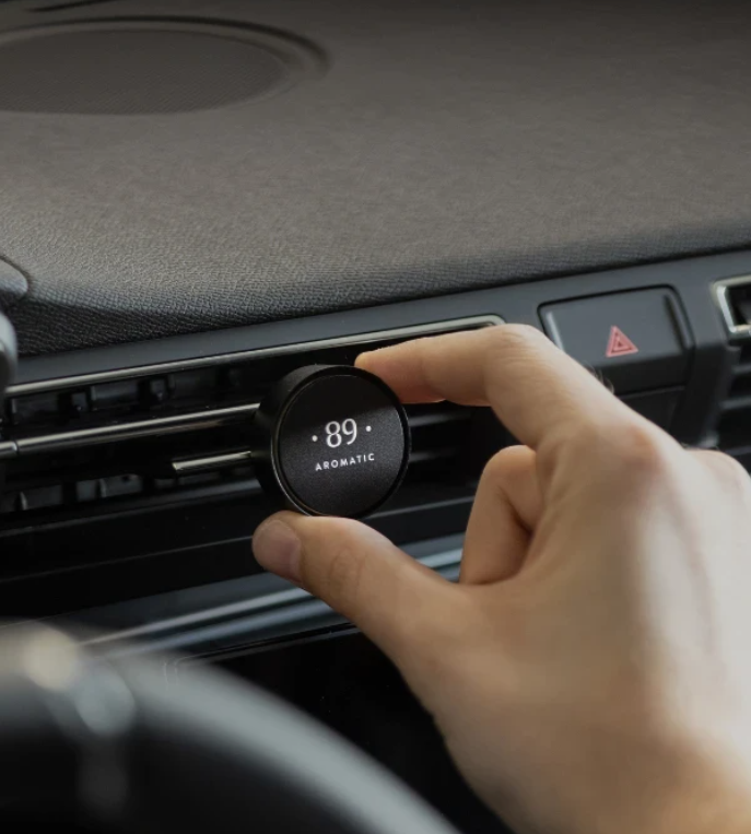 Juego de clip de coche AROMATIC•89• | 1 clip + 12 fragancias premium
