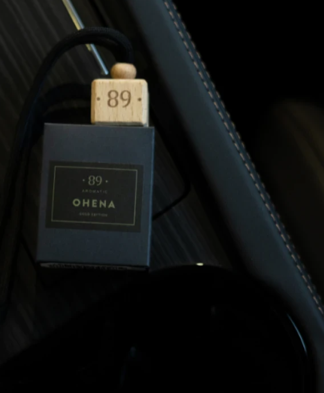 Ambientador Colgante de Cristal para Coche AROMATIC•89• | Diseño Sofisticado Fragancia Premium