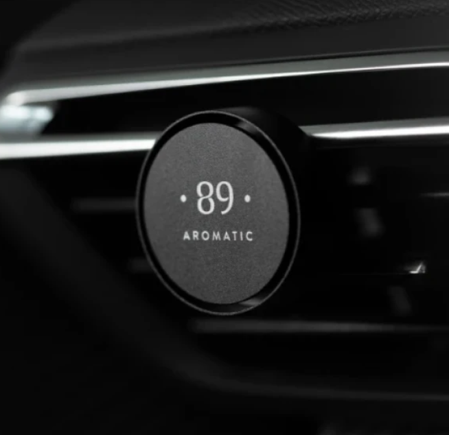 Clip Aromatizador Coche Recargable AROMATIC•89• | Fragancia Premium Diseño Elegante