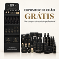 Expositor de chão AROMATIC•89• com produtos para automóvel. Oferta grátis na compra do sortido profissional.